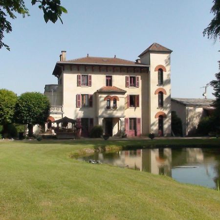 Domaine De Marchal - Chambres Et Table D'Hotes Celles-Sur-Durolle Buitenkant foto